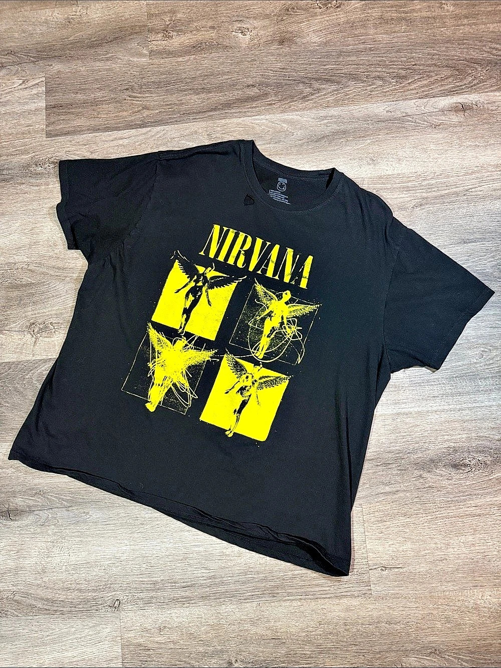 Distressed Nirvana Graphic Short Sleeve Tee Black & Yellow Medium